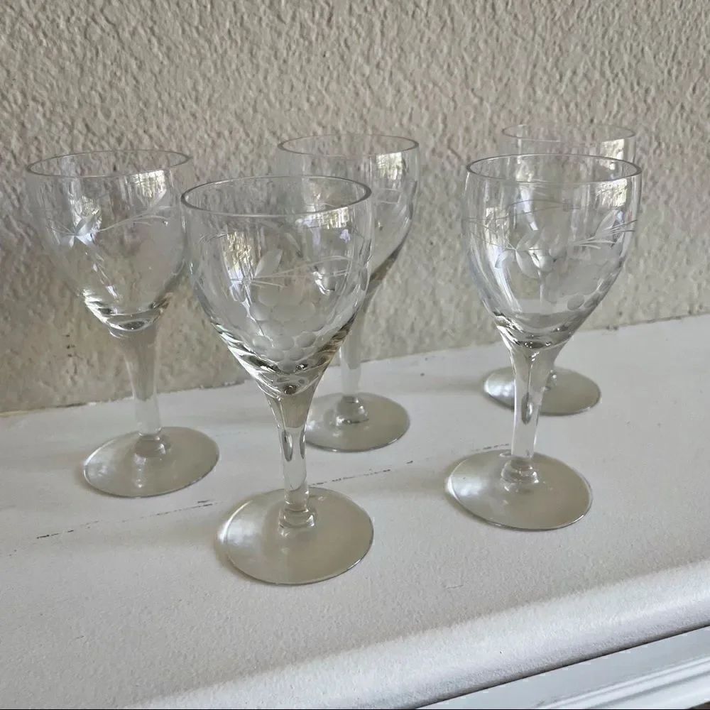 Set of 5 Vintage Sherry Glasses with Etchings Grape and Vine Leaves
